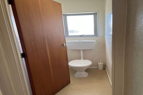 Photo of property in 1/17 Doment Crescent, Orewa, 0931