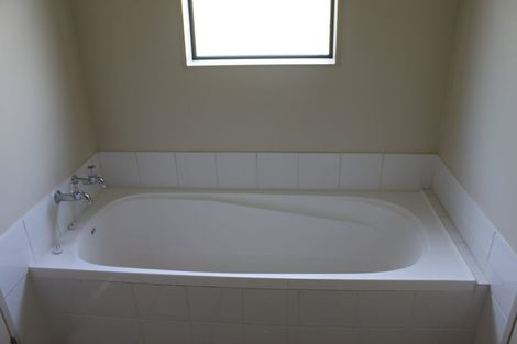 Photo of property in 96b Montgomery Avenue, Karori, Wellington, 6012