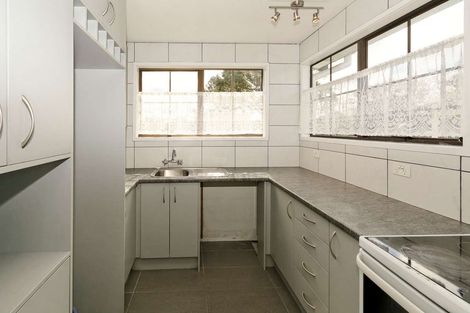 Photo of property in 43 Luanda Drive, Ranui, Auckland, 0612