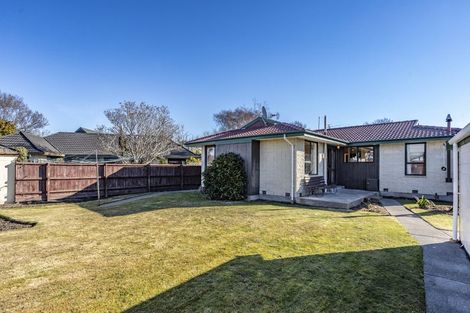 Photo of property in 3 Manson Place, Russley, Christchurch, 8042