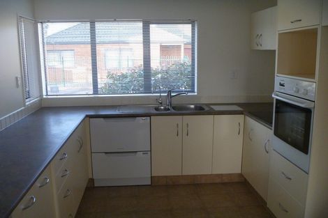 Photo of property in 8 Westvale Avenue, Ranui, Auckland, 0612