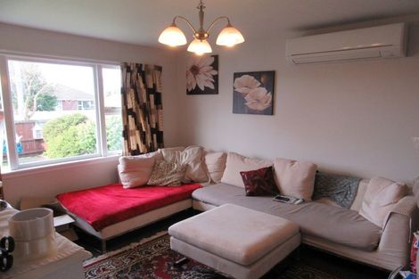 Photo of property in 1/19 Pinehurst Crescent, Russley, Christchurch, 8042