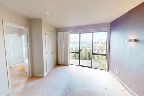 Photo of property in 14 Palliser Road, Roseneath, Wellington, 6011