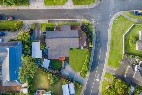 Photo of property in 2 Claude Road, Stanmore Bay, Whangaparaoa, 0932