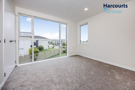Photo of property in 18 Aeronautic Road, Takanini, 2112