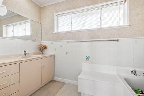 Photo of property in 7 Sea Spray Drive, Bucklands Beach, Auckland, 2012