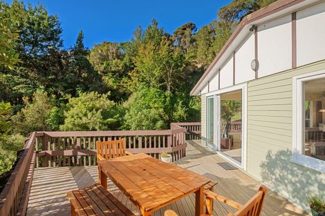 Photo of property in 10 Haven Grove, Naenae, Lower Hutt, 5011