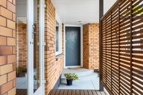 Photo of property in 529d Devonport Road, Tauranga South, Tauranga, 3112