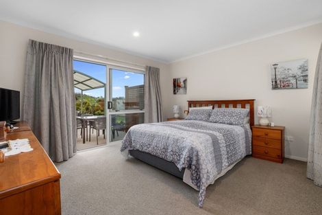 Photo of property in 12 Rochfort Crescent, Pyes Pa, Tauranga, 3112