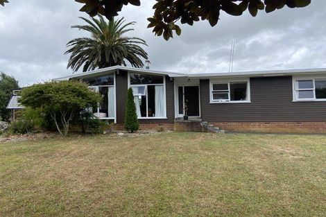 Photo of property in 96 Koraha Road, Kumeu, 0892