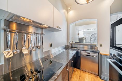 Photo of property in 24 Hobson Street, Thorndon, Wellington, 6011