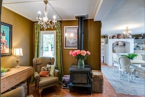 Photo of property in 98 Te Mata Road, Havelock North, 4130