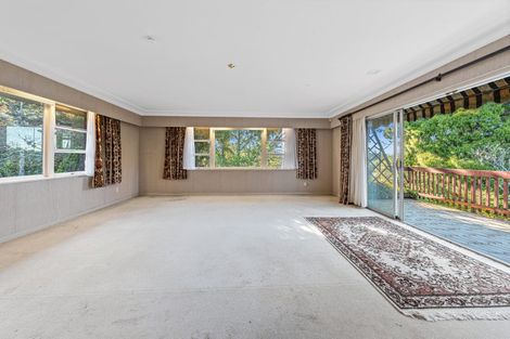 Photo of property in 1090 Scenic Drive North, Swanson, Auckland, 0816