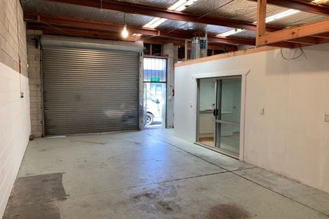 Photo of property in 10 Mana Place, Awapuni, Palmerston North, 4412