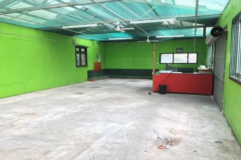 Photo of property in 316 Henderson Valley Road, Henderson Valley, Auckland, 0612