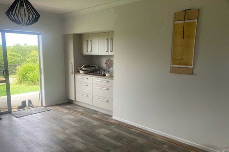 Photo of property in 18 Nukuroa Road, Oruawharo, Wellsford, 0975