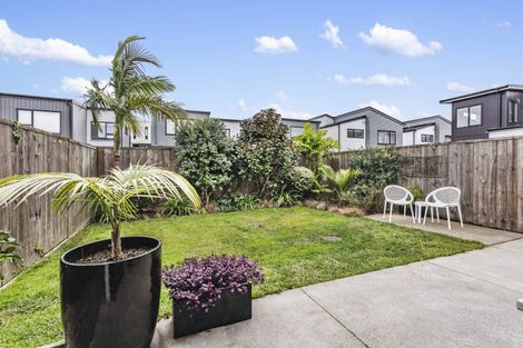 Photo of property in 13 Ian Morrison Road, Hobsonville, Auckland, 0616