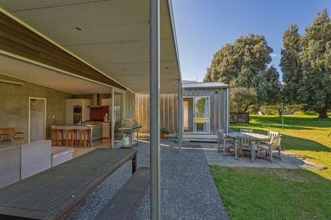 Photo of property in 111 Kauri Crescent, Matarangi, Whitianga, 3592