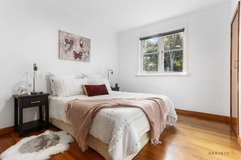 Photo of property in 534 West Coast Road, Oratia, Auckland, 0604