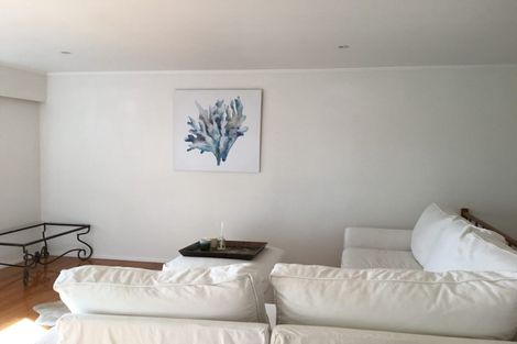 Photo of property in 2/233 Hurstmere Road, Takapuna, Auckland, 0622