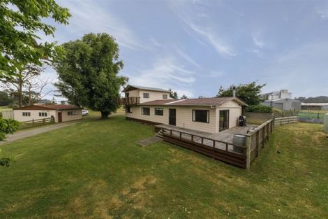 Photo of property in 75 Rangiotu Road, Himatangi, Palmerston North, 4477