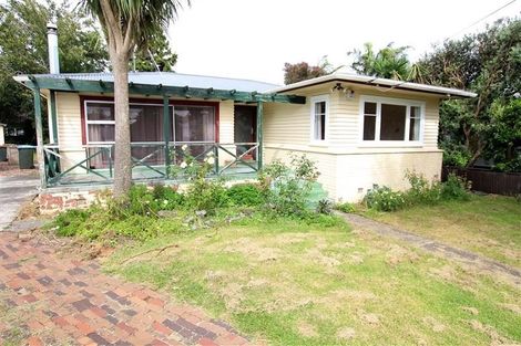 Photo of property in 3 Pickett Avenue, Sandringham, Auckland, 1025