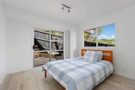 Photo of property in 24 Squirrel Lane, Browns Bay, Auckland, 0630