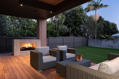 Photo of property in 98 Muricata Avenue, Mount Maunganui, 3116