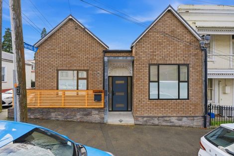 Photo of property in 24 Lees Street, Dunedin Central, Dunedin, 9016