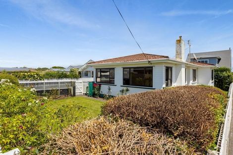 Photo of property in 14 Beach Street, Fitzroy, New Plymouth, 4312