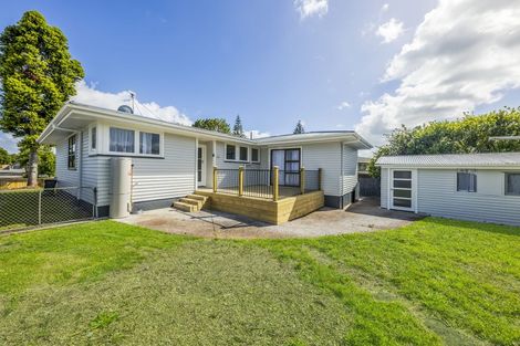 Photo of property in 16 Eastburn Street, Papakura, 2110