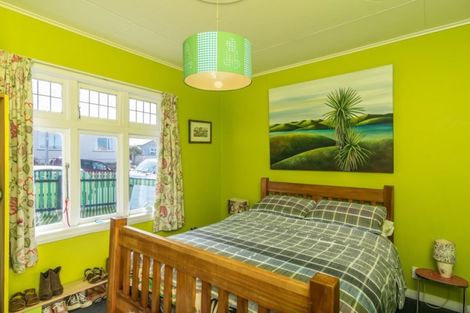 Photo of property in 21 Tirangi Road, Rongotai, Wellington, 6022