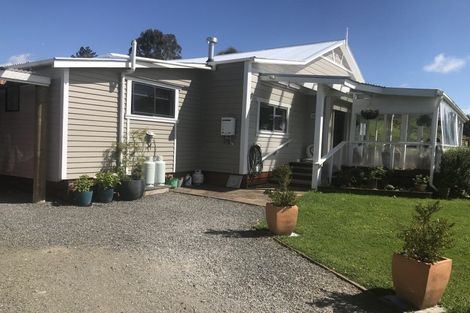 Photo of property in 105 Te Ohu Road, Matamau, Dannevirke, 4977