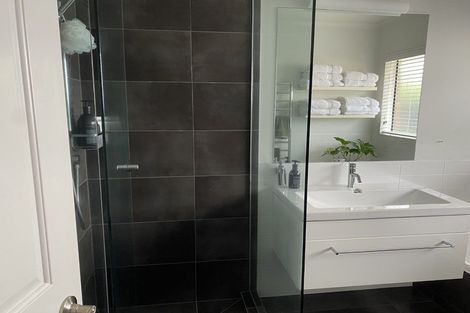 Photo of property in 68 Landing Drive, Albany, Auckland, 0632