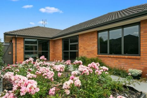 Photo of property in 6 Rose Leigh Drive, Cambridge, 3434