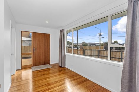 Photo of property in 113 Gayhurst Road, Dallington, Christchurch, 8061