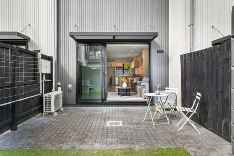 Photo of property in 5 Kerewhenua Crescent, Hobsonville, Auckland, 0616