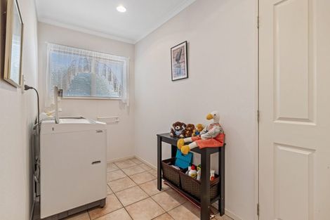 Photo of property in 5 Burleigh Place, Rototuna, Hamilton, 3210