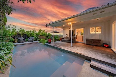 Photo of property in 132 Porritt Avenue, Chatswood, Auckland, 0626