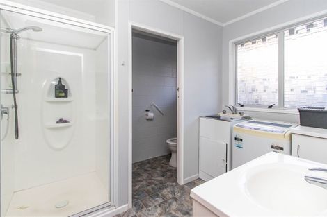 Photo of property in 2c Tawa Street, Inglewood, 4330