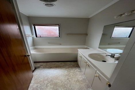 Photo of property in 15 Vincent Street, Waterloo, Lower Hutt, 5011