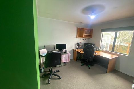Photo of property in 387 West Coast Road, Glen Eden, Auckland, 0602