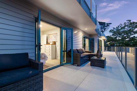 Photo of property in 9 Bay Street, Matua, Tauranga, 3110