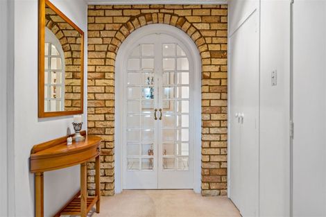 Photo of property in 17 Edgerton Road, Te Atatu Peninsula, Auckland, 0610