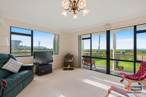 Photo of property in 142 Seaforth Road, Waihi Beach, 3611