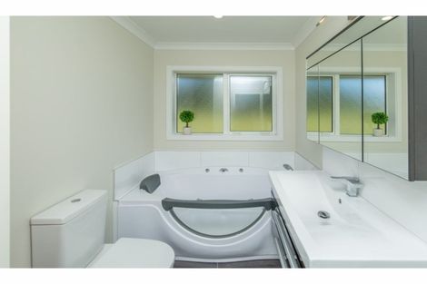 Photo of property in 108 Mill Road, Waimate, 7978