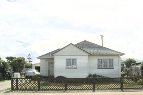 Photo of property in 6 Wayside, Miramar, Wellington, 6022