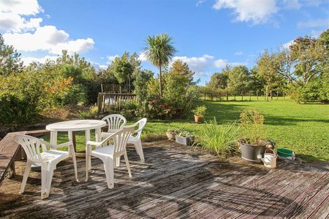 Photo of property in 370 Taupaki Road, Taupaki, Henderson, 0782