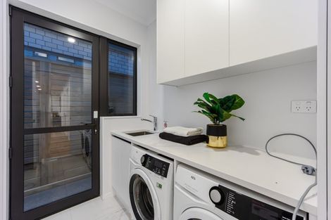 Photo of property in 73 Headsail Drive, Long Bay, Auckland, 0630