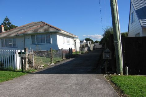 Photo of property in 54 Flanshaw Road, Te Atatu South, Auckland, 0610